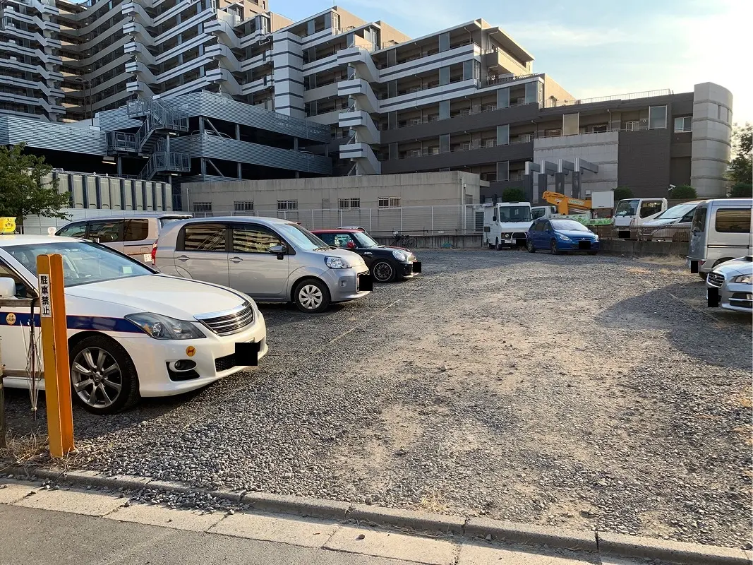 北区浮間３丁目　月極駐車場